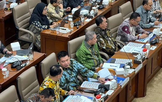 Direktur Utama ASABRI Jeffry Haryadi saat rapat kerja dengan Komisi VI DPR