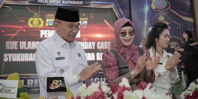 Bupati Anton menghadiri resepsi HUT ke-80 Bhayangkara di aula Polres Simalungun