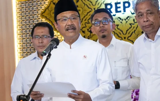 Anak-anak peserta Sekolah Rakyat sedang berkegiatan di asrama