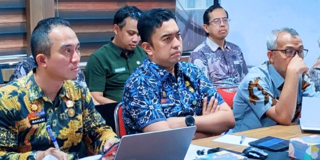 Wiriya Alrahman meninggalkan ruang kerja menjelang pensiun di Balai Kota Medan