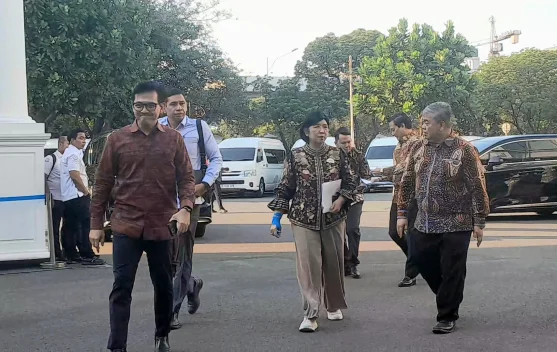 Pimpinan Bank Indonesia bertemu Presiden di Kompleks Istana Kepresidenan Jakarta