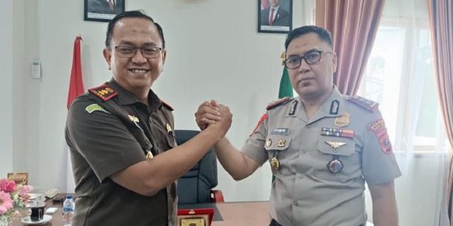 Kapolres Padanglawas bertemu Kepala Kejari Padanglawas di kantor Kejari