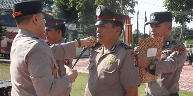 Upacara kenaikan pangkat Polres Humbang Hasundutan di Lapangan Apel