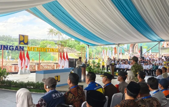Presiden Prabowo berbicara saat peresmian bendungan di Lombok, 10 Juli 2026