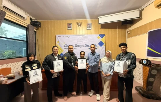 Penyerahan Al-Qur'an Braille di Kantor Desa Taman Ayu, Lombok Barat