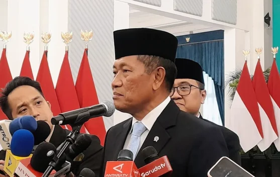 Logo atau simbol Universitas Republik Indonesia sebagai lembaga pendidikan kepemimpinan