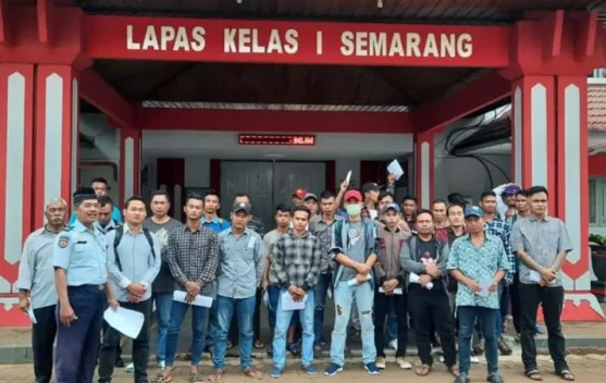 Suasana penjara menunjukkan kepadatan penghuni lapas dan rutan