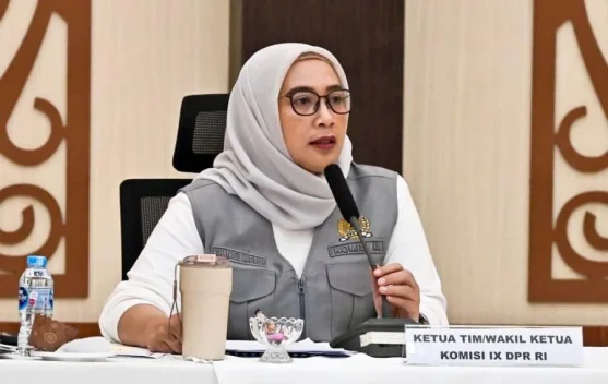 Diskusi DPR tentang revisi RUU Ketenagakerjaan dan perlindungan pekerja
