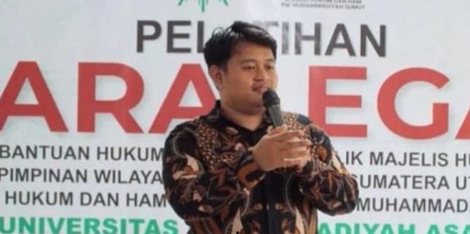 Antrean panjang kendaraan di SPBU akibat kelangkaan BBM di Sumatera Utara