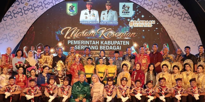 Pertunjukan seni tradisional Sergai di Panggung Budaya PRSU 2026