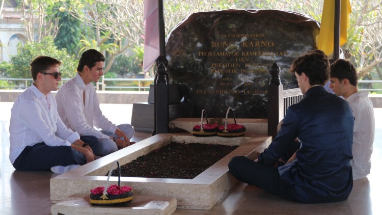 Frederik Kiran ziarah ke Makam Bung Karno di Blitar