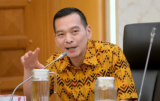 Rapat pembahasan revisi UU Kehutanan dan penguatan Hutan Adat