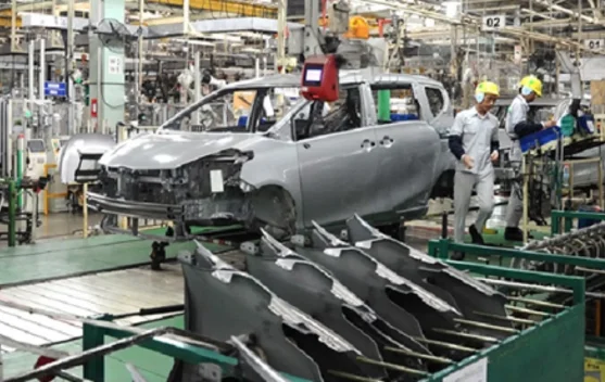 Relokasi pabrik komponen otomotif dan potensi PHK di Indonesia