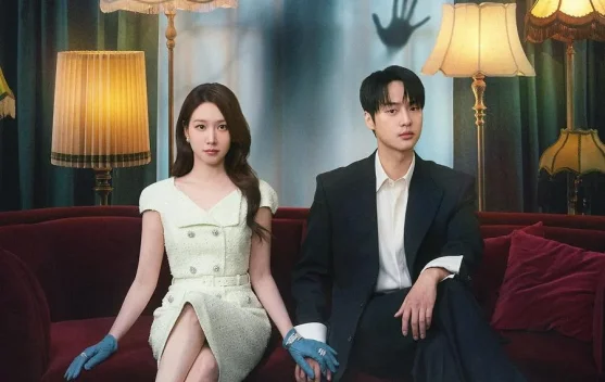 Poster Spooky in Love menampilkan Park Eun-bin dan Yang Se-jong dalam suasana misteri