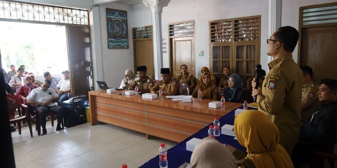 Pertemuan monitoring PBB-P2 dan PKB di Aula Kantor Camat Datuk Bandar Tanjungbalai