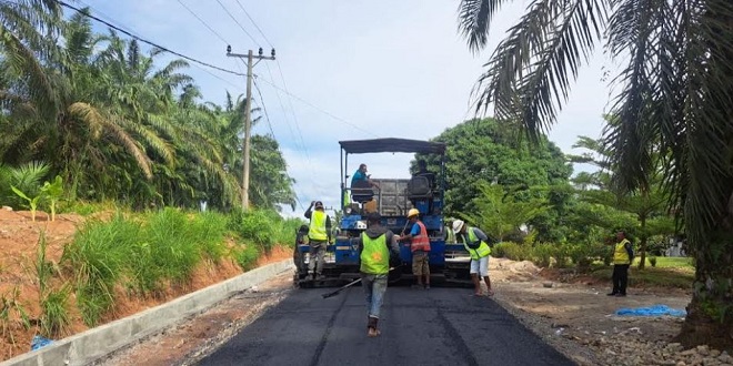 Proyek rekonstruksi Jalan Nagabonar Pir Sosa II di Sosa Timur, Padanglawas