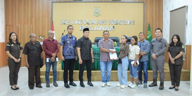 Kepala Kejaksaan Tinggi Sumatera Utara menyampaikan keputusan restorative justice