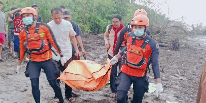 Lokasi penemuan jenazah remaja di pesisir Pantai Cermin