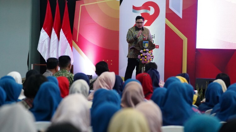 Bupati Kediri hadir pada Sarasehan Perkoperasian Hari Koperasi ke-79 di Simpang Lima Gumul