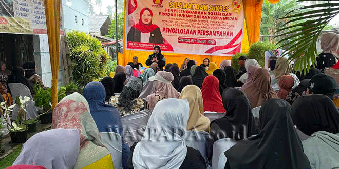 Tia Ayu Anggraini menyosialisasikan Perda Persampahan di Medan Marelan