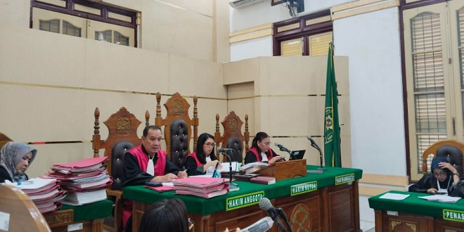 Sidang dua terdakwa membawa senjata tajam di Pengadilan Negeri Medan
