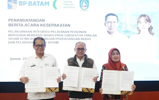 Penandatanganan integrasi perizinan pangan segar antara Bapanas dan BP Batam di Batam