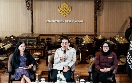 Delapan artefak budaya Papua yang dipulangkan oleh FBI dan diterima Kementerian Kebudayaan