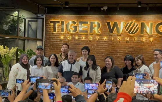 Poster produksi film Minal Aidin Mohon Maaf Minta Rizki dengan Baim Wong dan Prilly Latuconsina