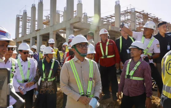 Pembangunan gedung SMA Sekolah Unggul Garuda Baru di Konawe Selatan