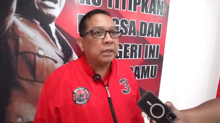 Suasana pengurus PDI Perjuangan saat sosialisasi Musyawarah Ranting di Kantor DPC Kota Blitar