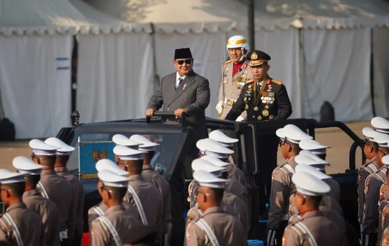 Kapolri Listyo Sigit memberikan sambutan pada syukuran Hari Bhayangkara ke-80 di Cikeas, Bogor