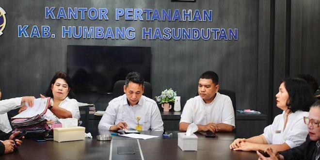 Sidang Panitia Ajudikasi PTSL di Aula Tata Bumi Kantor Pertanahan Humbahas