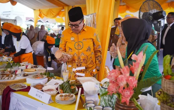Suasana pembukaan Nagan Culinary Festival 2026 di Alun-Alun Suka Makmue dengan pengunjung dan stan kuliner