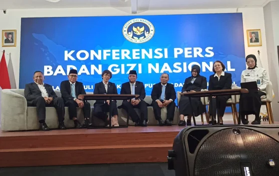 Pertemuan pejabat BGN membahas pengurangan anggaran MBG 2026 dan penajaman penerima manfaat