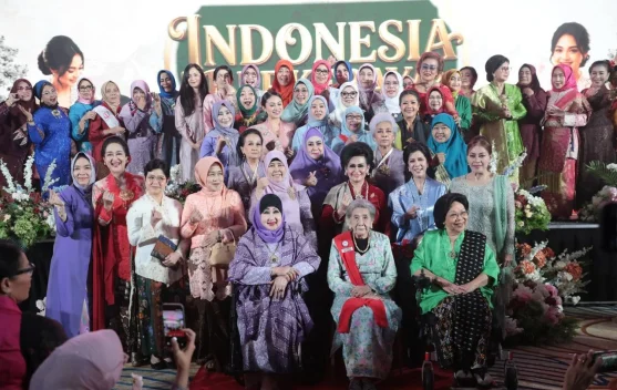 Ketua Umum KOWANI Nannie Hadi Tjahjanto menyampaikan pernyataan di Jakarta