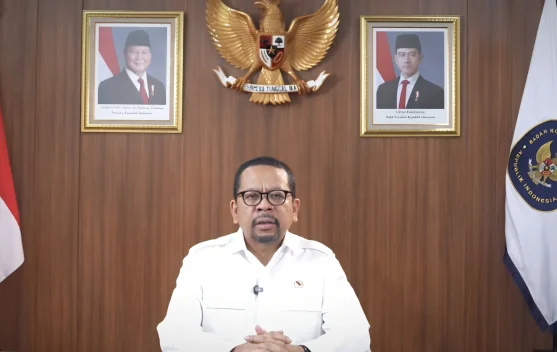 Ilustrasi pengisian bahan bakar B50 di SPBU dengan tanda B50