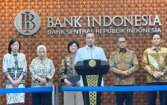 Destry Damayanti saat menjabat Deputi Gubernur Senior Bank Indonesia