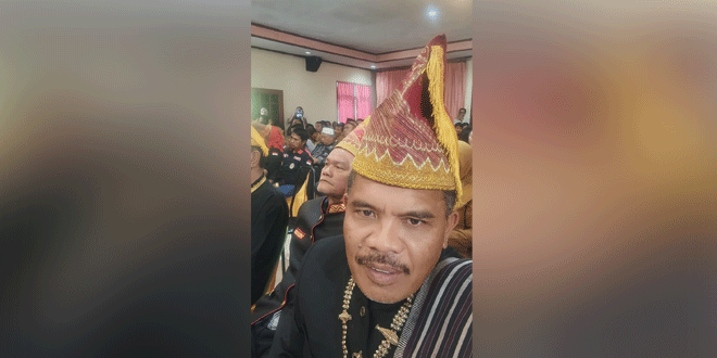Pemangku adat dan perempuan Dairi menyerahkan surat ke Komnas Perempuan