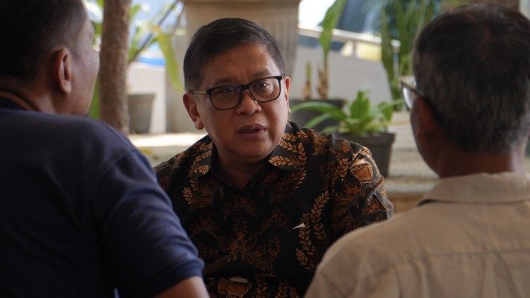 Hasto Kristiyanto berbicara di sidang promosi doktor Universitas Airlangga Surabaya