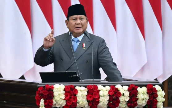 Pembangunan dan perbaikan infrastruktur sekolah di daerah terpencil