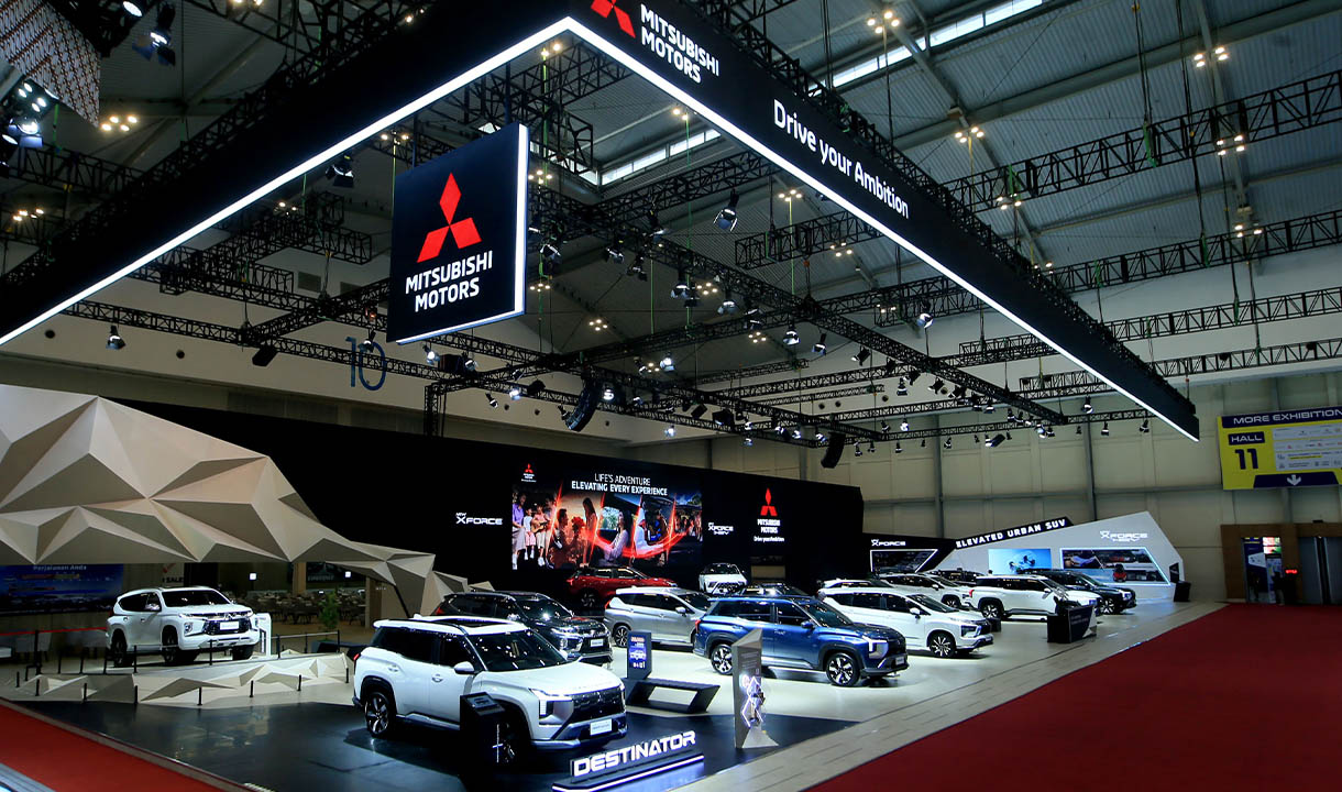 Booth MMKSI di GIIAS 2026 menampilkan Mitsubishi New Xforce HEV