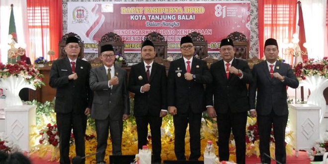 Rapat Paripurna DPRD Tanjungbalai mendengarkan pidato kenegaraan Presiden Prabowo