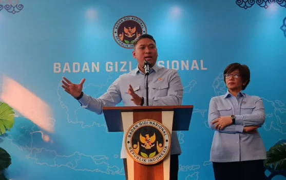 Ilustrasi pengawasan dapur katering program makan bergizi gratis dan keamanan pangan