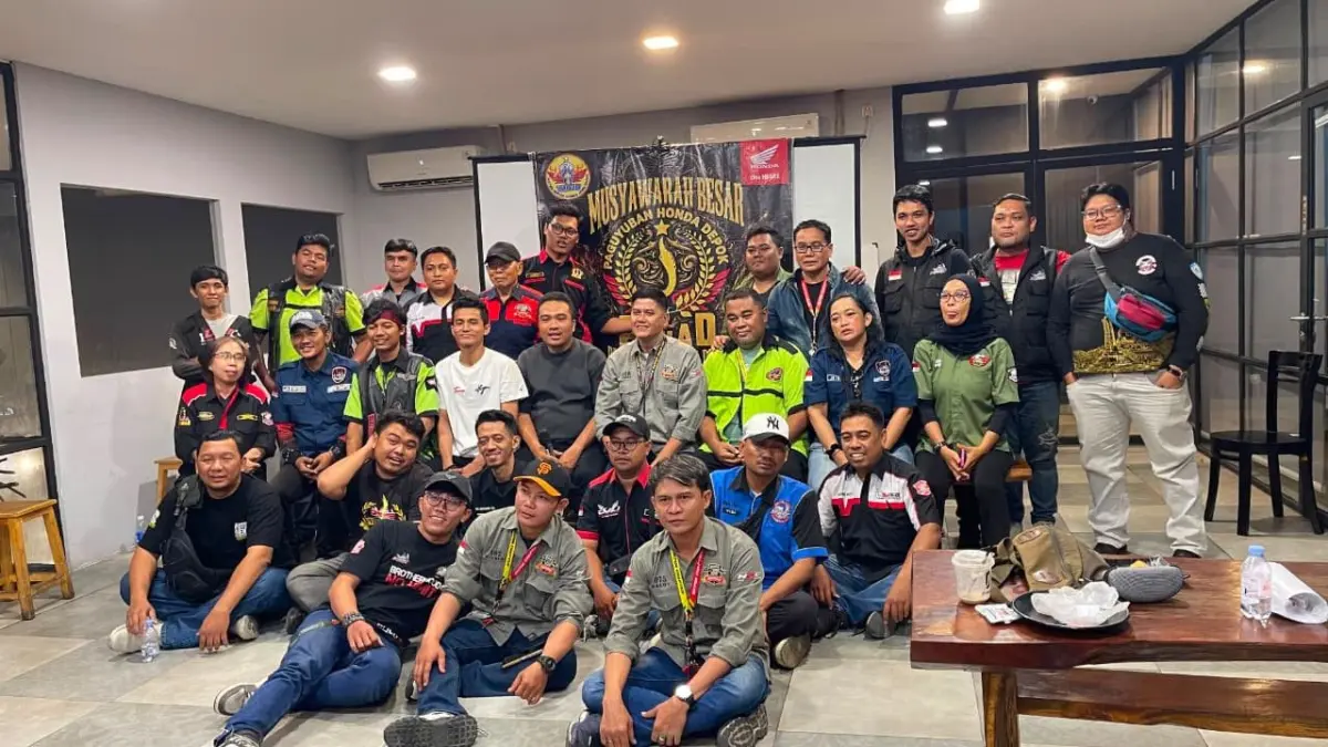 Suasana Mubes Paguyuban Honda Depok di Frekuensi Cafe and Kitchen, Depok