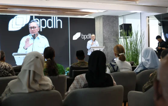 Penandatanganan perjanjian penyaluran dana REDD+ di Jakarta antara Lemtara dan BPDLH