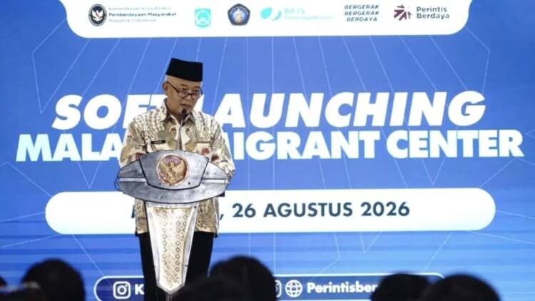 Bupati Malang HM Sanusi menghadiri soft launching Malang Migrant Center di Pendopo Kabupaten Malang