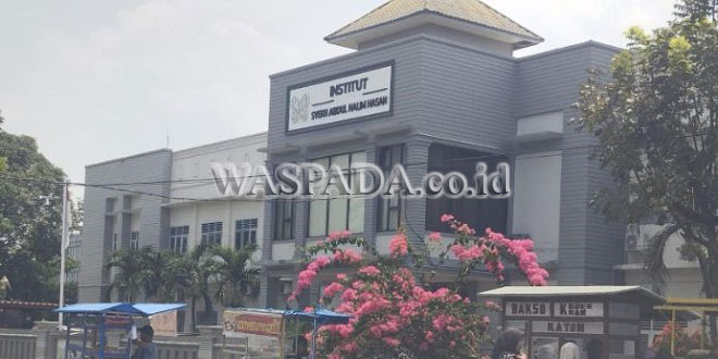 Ilustrasi buku tabungan dan gedung kampus terkait KIP Kuliah