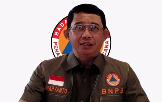 Evakuasi dan kerusakan infrastruktur akibat gempa di Nusa Tenggara Timur