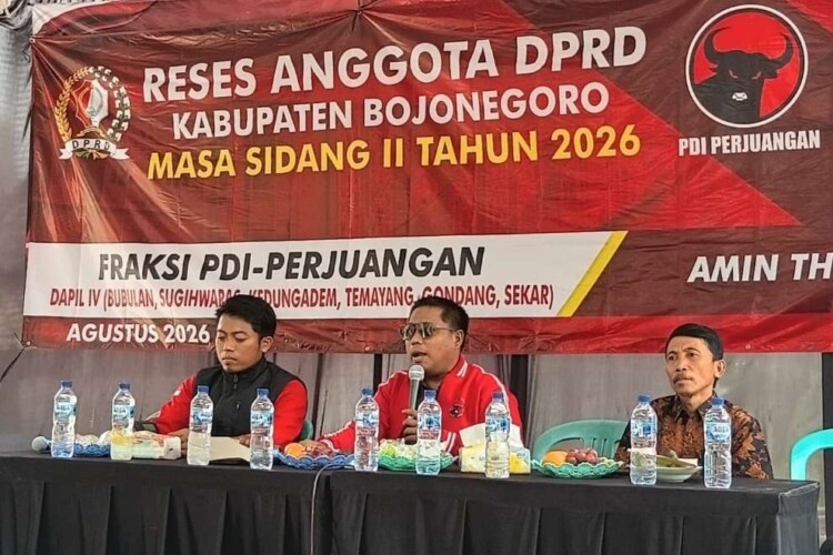 Amin Thohari berdialog dengan warga Desa Babad saat reses membahas APBD dan pertanian