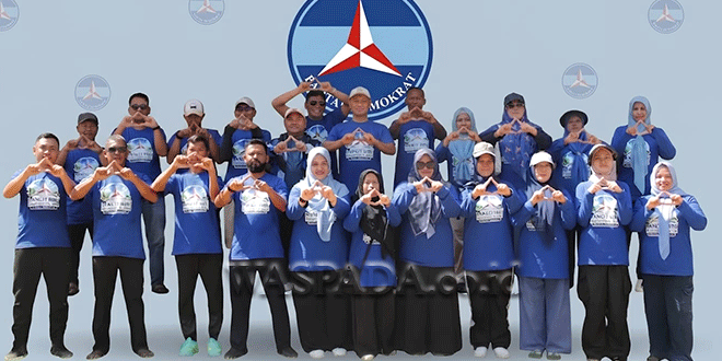 Kegiatan lomba rakyat memeriahkan HUT ke-25 Partai Demokrat dan HUT ke-81 RI di Kota Sabang